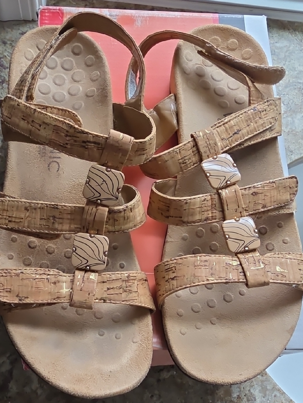 Vionic Cork & Gold Sandal, Size 11 US/42 EU. Lightly Used, W/Box